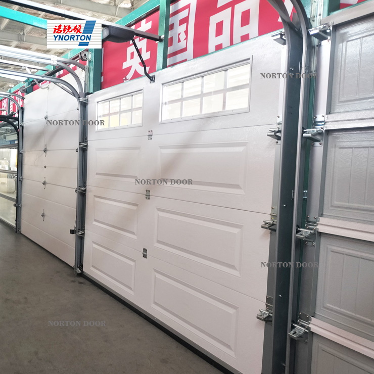 Cúig Phríomhphointe maidir le Gnáthchothabháil Doirse Garáiste: Cabhraíonn na Seifteanna seo lena Saol Seirbhíse a Shíneadh